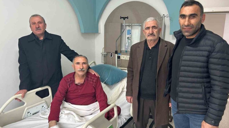 Taziye için geldiği Van’da kalbi duran vatandaş 2 saatte hayata döndürüldü