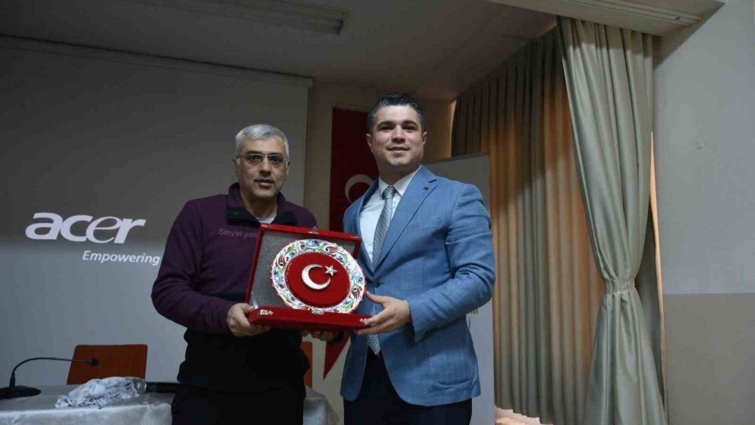 Tecrübelerini liseli gençlerle paylaştılar