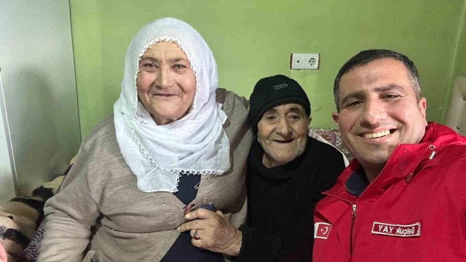 Türk Kızılay Muradiye Şubesinden yaşlılar ziyaret