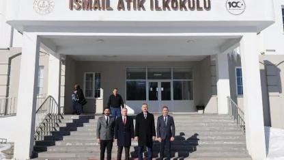 Vali Bozkurt, öğrencilerin daha güvenli öğrenim ortamı için sahada