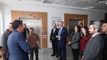 Vali Bozkurt'tan Ağrı Eğitim ve Araştırma Hastanesi’ne Bayram Ziyareti