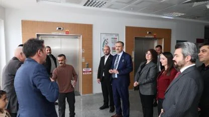 Vali Bozkurt'tan Ağrı Eğitim ve Araştırma Hastanesi’ne Bayram Ziyareti