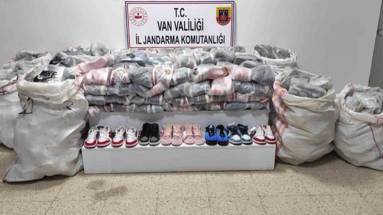 Van’da 3 milyon 660 bin TL değerinde kaçak eşya ele geçirildi