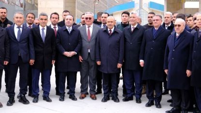 Bakan Bolat: "İran’a açılan kapılarda sorun yok"