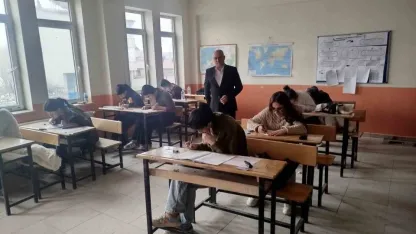 Ağrı'nın Diyadin ilçesinde eğitime destek artarak sürüyor