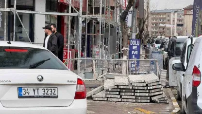 Iğdır’da binadaki dış cephe çalışmasında güvenlik ihmali