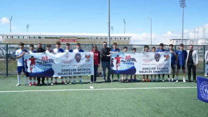 Muş’ta "Gençler Sahada, Gelecek Emniyette" turnuvası başladı