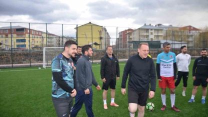 Muş Bulanık’ta protokol ve polis sahada buluştu