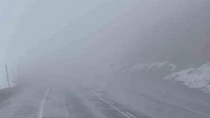 Bitlis'in Hizan ilçesinde yoğun sis