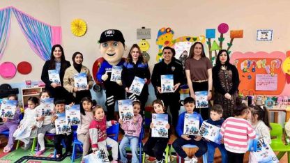 Polis öğrencilerle buluştu