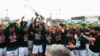 12 Bingölspor kupayı evinde kaldırıldı