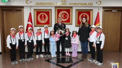 Ağrı'nın Diyadin ilçesinde öğrencilere 23 Nisan’da unutulmaz görev