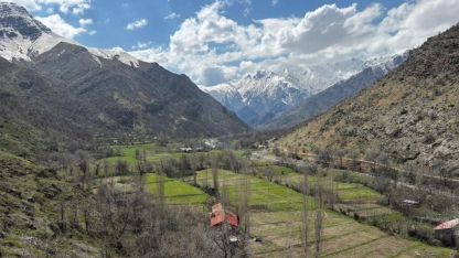 Yolu Olmayan Köy Sakinler Yol İstiyor