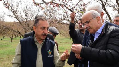 Başkan Er, Dolu Zedeleri Ziyaret Ett.