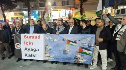 Bitlis'in Tatvan ilçesinde Sumud Filosu’na destek eylemi