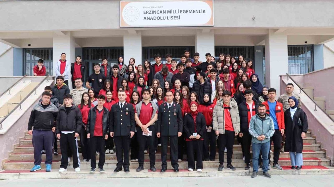 882 öğrenci jandarma akademisini tanıdı