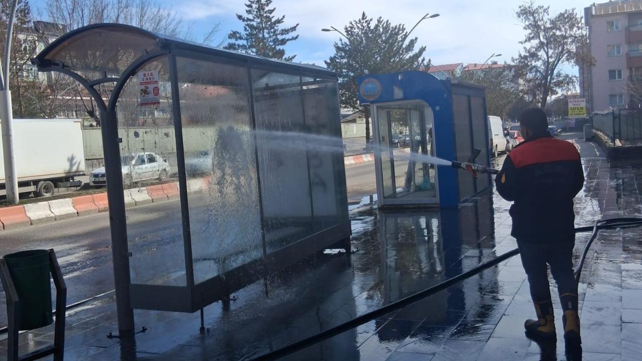 Ağrı Belediyesi Kent Genelinde Temizlik ve Bakım Onarım Çalışmaları Başlattı