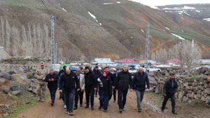 Ağrı Valisi Önder Bozkurt Taşlıçay İlçesini Ziyaret Etti