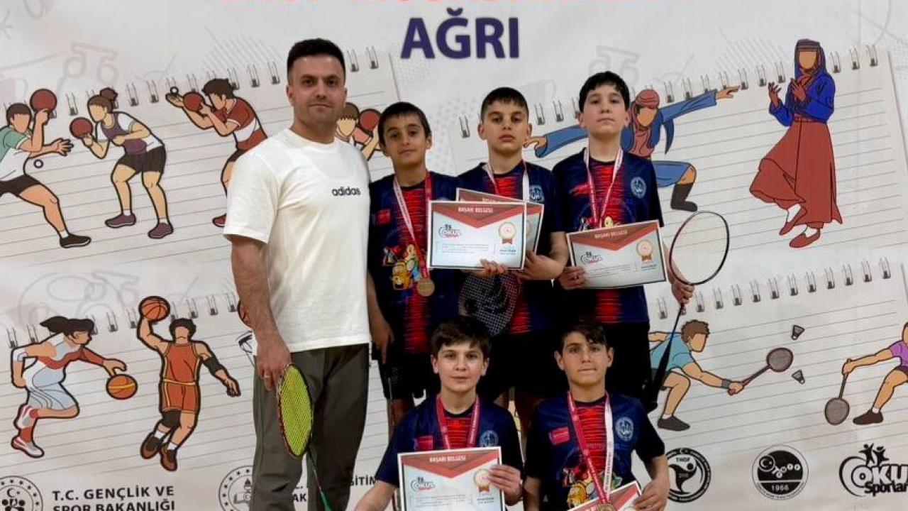 Ağrı’da badmintonun şampiyonu belli oldu