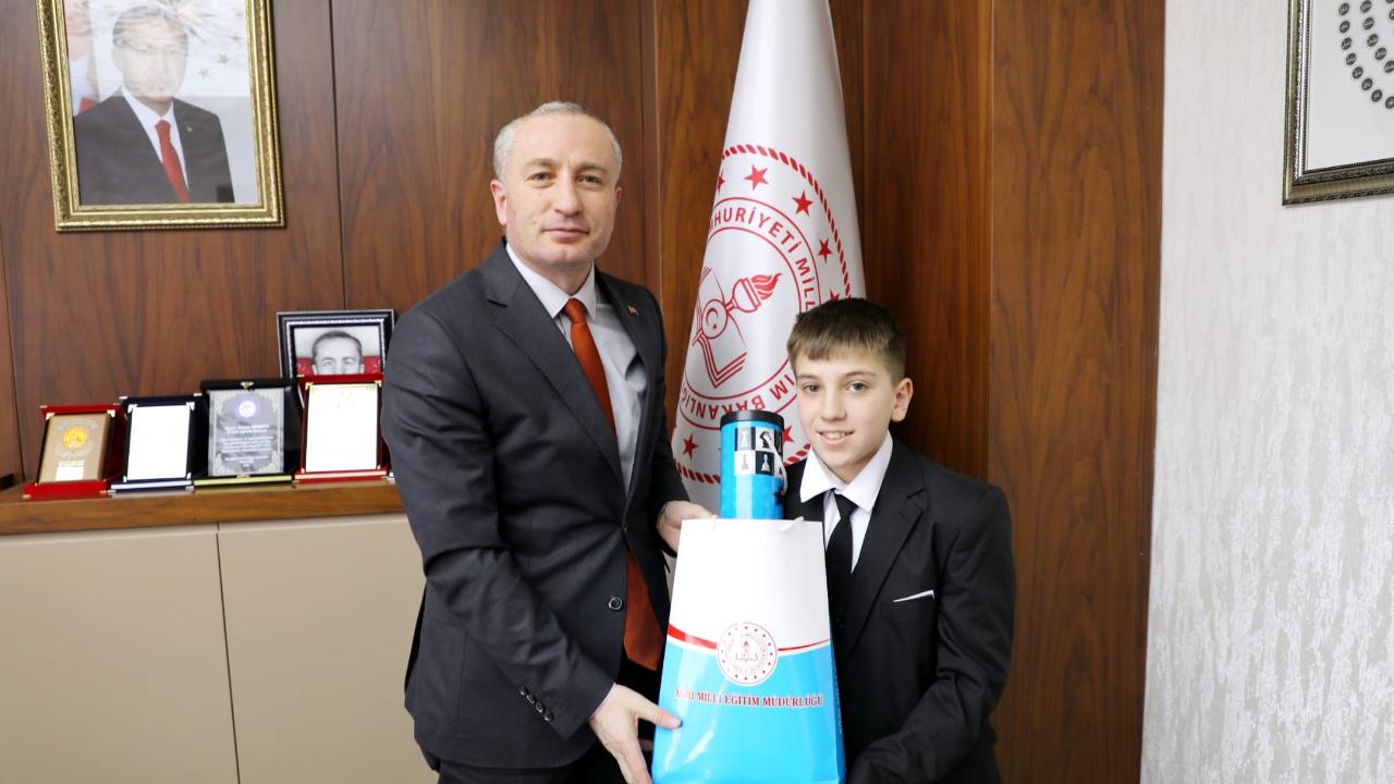 Ağrı’da Başarılı Öğrencilerden Kökrek’e Ziyaret