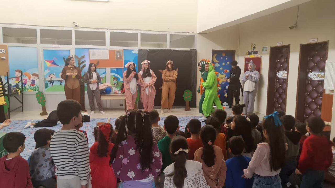 Ağrı’da minikler hem öğrendi hem eğlendi