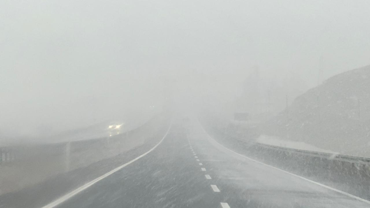 Ağrı’da Nisan ayında kar fırtınası etkili oldu (Videolu Haber)