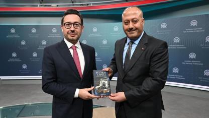 Ağrılı Gazeteci Atakan Çelik, Anadolu Ajansının asırlık öyküsünü kitaplaştırdı (Videolu Haber)