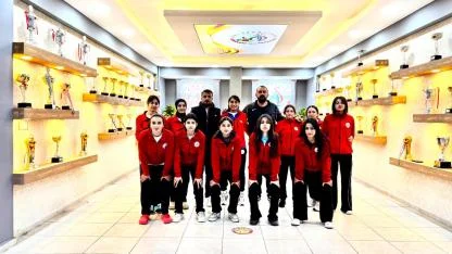 Ağrı’nın kızları Türkiye şampiyonluğu için hazırlanıyor (Videolu Haber)