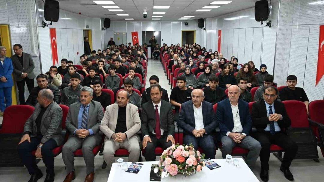 Başkan Er: "Malatya küllerinden doğdu"