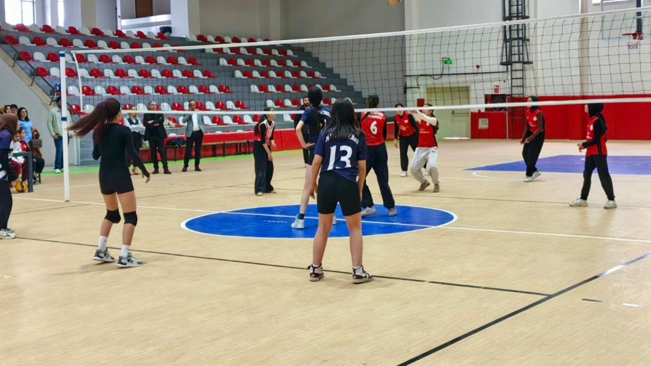 Doğubayazıt’ta Voleybol Turnuvasında Büyük Final