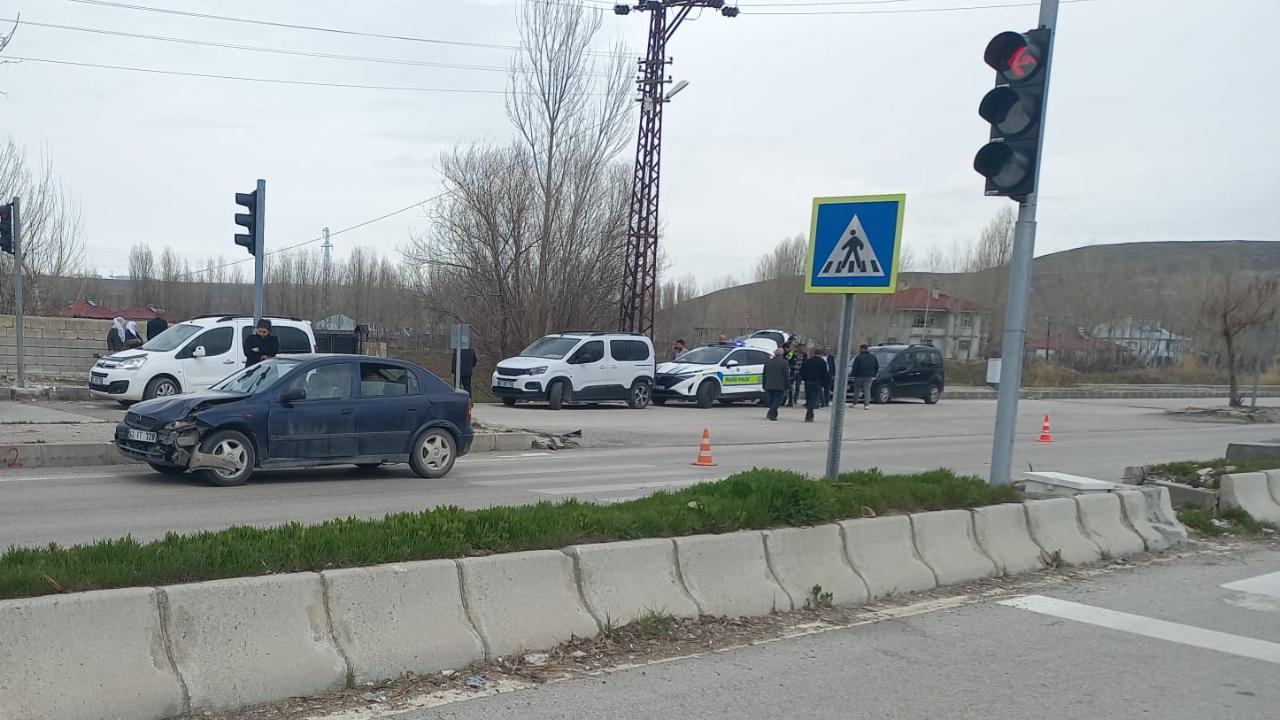 Erciş–Patnos Karayolunda Trafik Kazası