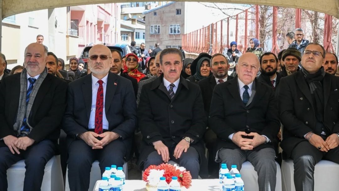 Erzurum’da yükseköğrenim kız yurdu törenle açıldı