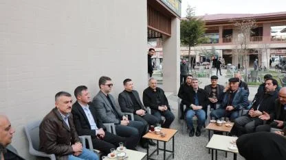 Kaymakam Karaloğlu Erciş’te Kentsel Dönüşüm Meydanı’nda Vatandaşlarla Buluştu