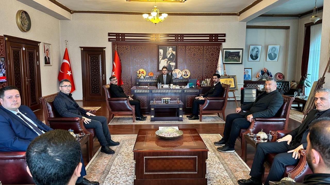 MHP Teşkilatından Erciş’te Kaymakamlığa Ziyaret