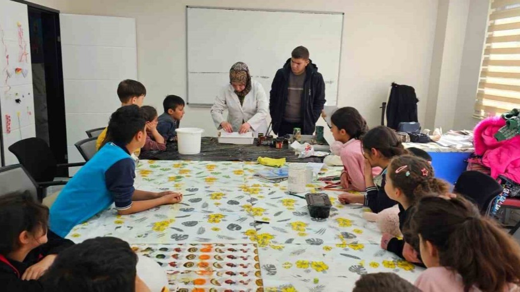 Muş Hasköy’de ebru sanatına yoğun ilgi