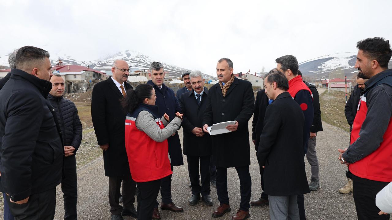 Vali Bozkurt’tan Diyadin’de tam gün mesai