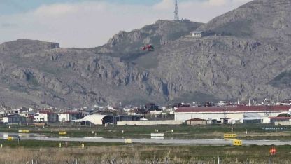 Yüksekova’dan Diyarbakır’a helikopterle hasta sevki