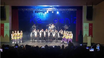 Erciş’te "7 Bölge Anadolu Konseri ve Halk Oyunları" gecesi