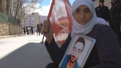 Van'da evlat nöbeti devam ediyor