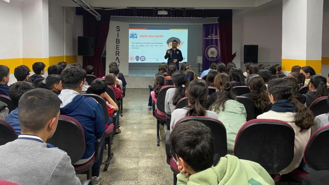 Hamur’da SİBERAY Güvenlik Seminerleri Düzenlendi