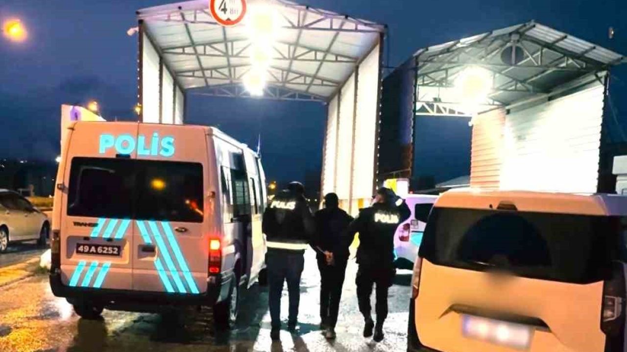 Muş’ta göçmen kaçakçılığı operasyonu: 2 organizatör tutuklandı