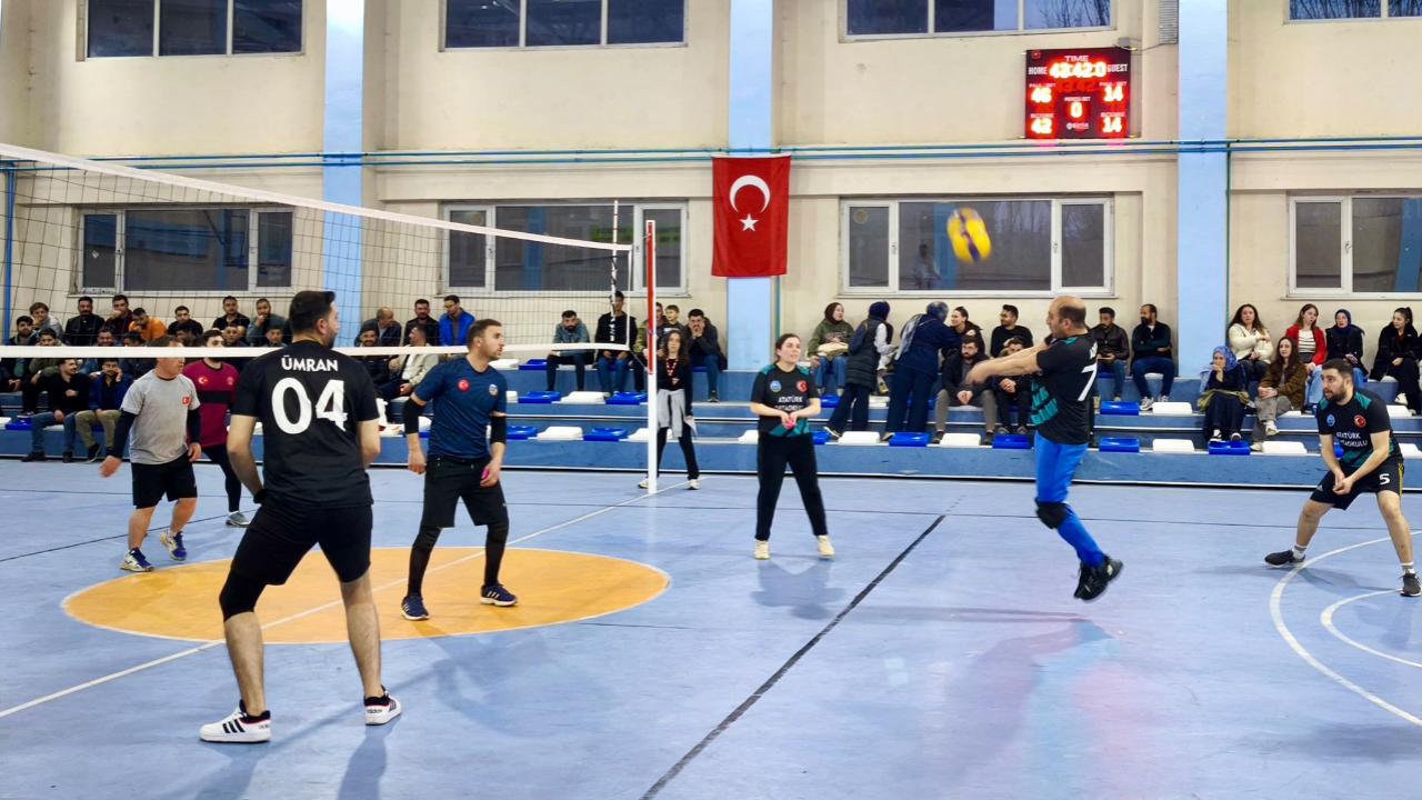 Taşlıçay’da kurumlar arası dayanışma sporla güçleniyor