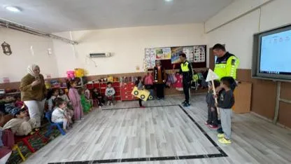 Taşlıçay’da minik öğrencilere trafik bilinci eğitimi verildi