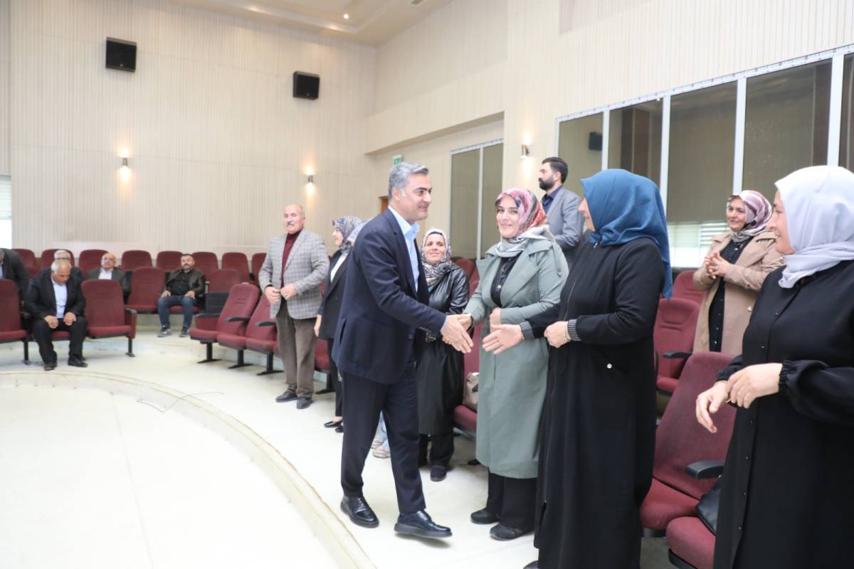 DEP Partili Abdullah Zeydan Erciş'te