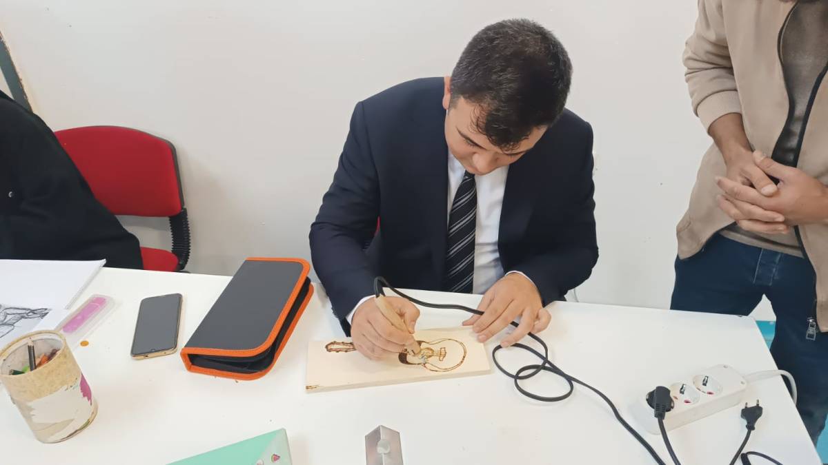 Sosyal Medyadan Sosyal Meydana: Kaymakam Dertlioğlu Gençlerle Buluştu