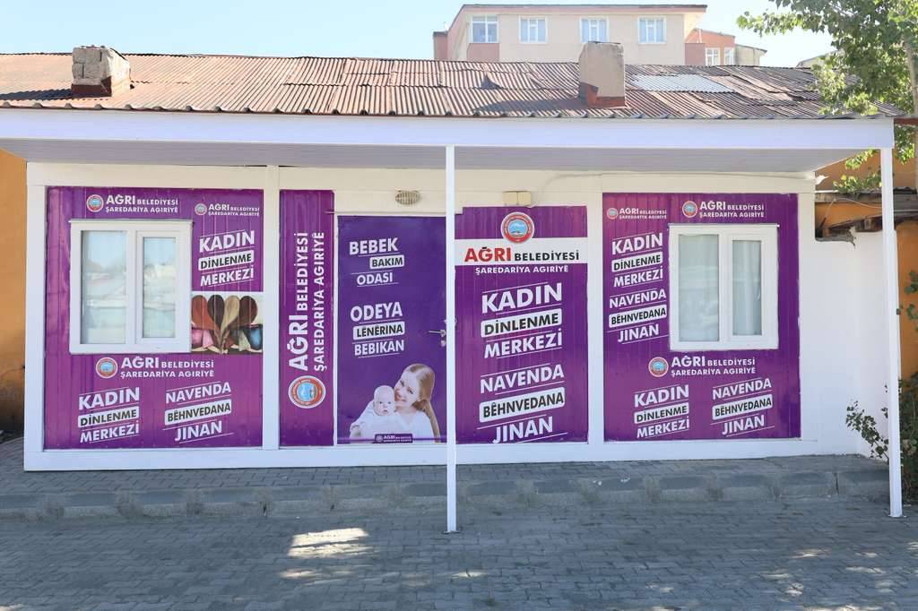 Kadınlar için dinlenme ve bebek bakım alanı Ağrı’da açıldı