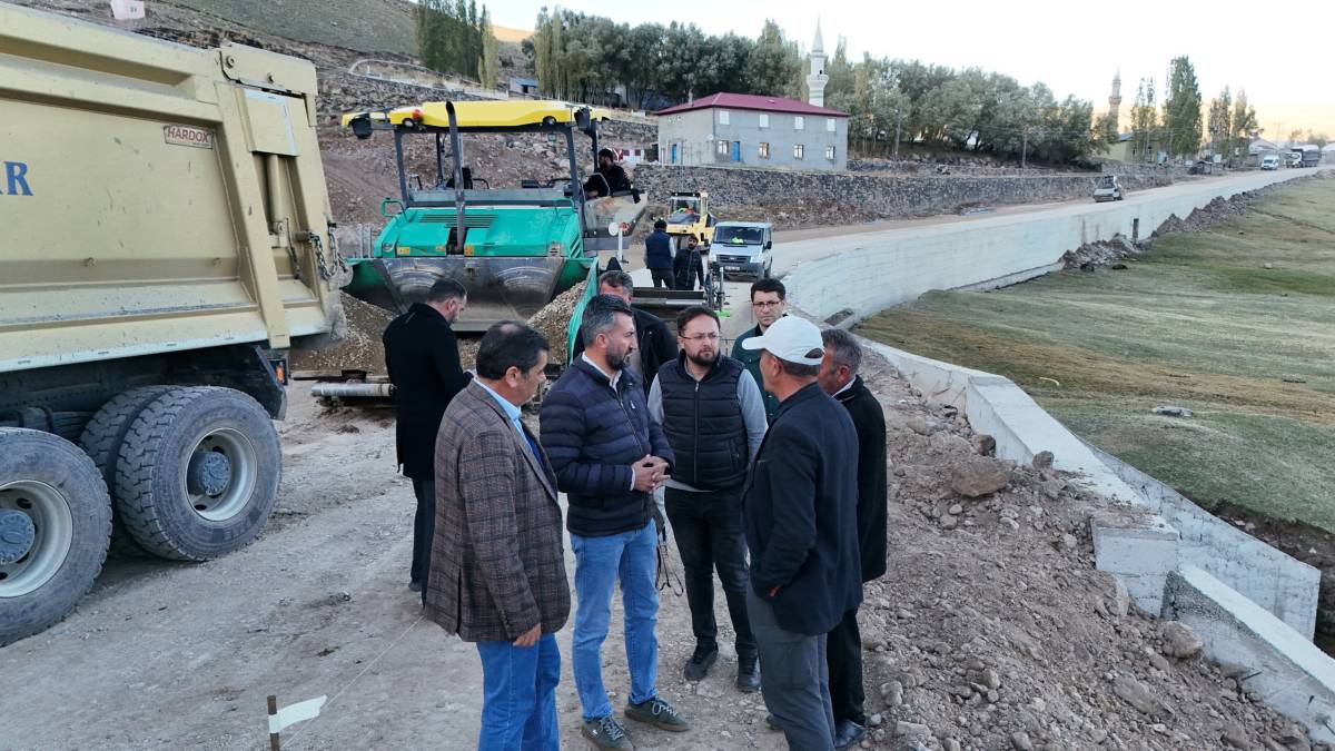 Ağrı-Kars Karayolunda çalışmalar sürüyor