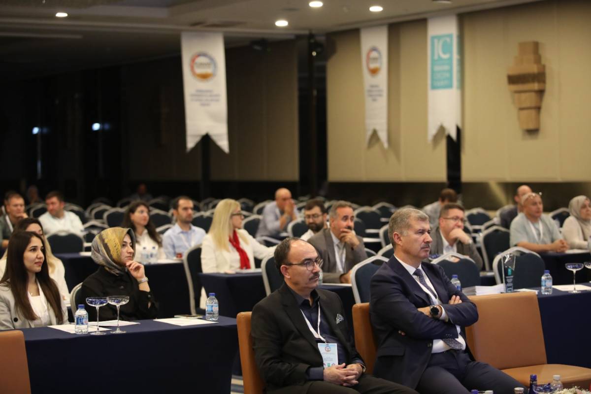 Ağrı İbrahim Çeçen Üniversitesi, ICANAS 2025’e Ev Sahipliği Yaptı