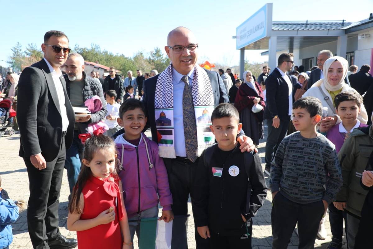 Ağrı’da Minik Kalpler Gazze İçin Tek Yürek Oldu