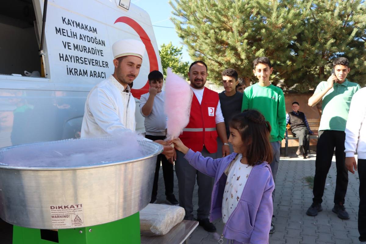 Ünseli ve Keçikıran Mahallesi Çocukları Cami Avlusunda Eğlendiler